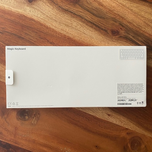 Apple Magic Keyboard MK2A3LL/A Model A2450 - Picture 2 of 5